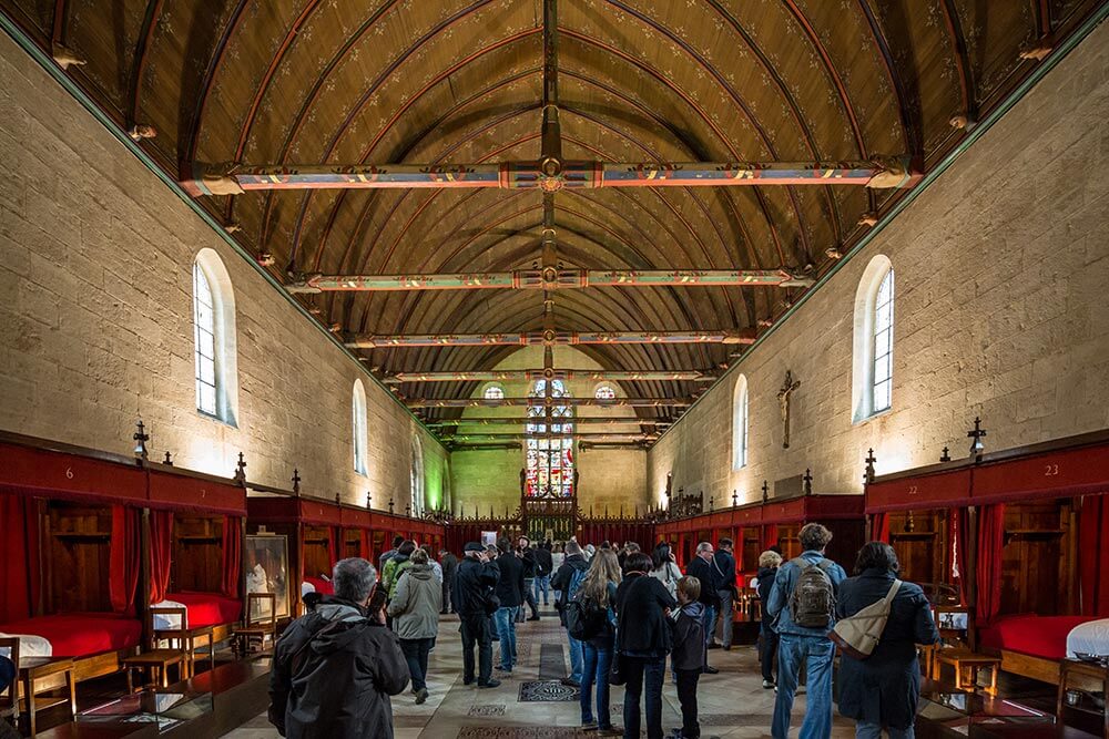 Visite guidée des Hospices de Beaune, vue charpente